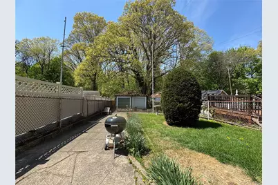 82-72 88th Place, Glendale, NY 11385 - Photo 4