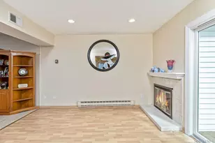 14 Petersburg Ct, Coram, NY 11727 - Photo 8