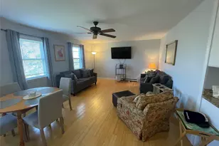 43 Brushy Neck Ln, Westhampton, NY 11977 - Photo 2
