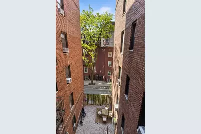 290 Sixth Avenue #4E, New York (Manhattan), NY 10014 - Photo 10
