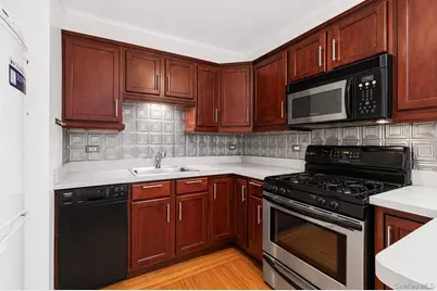 290 Sixth Avenue #4E, New York (Manhattan), NY 10014 - Photo 12