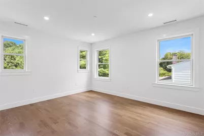 302 Washington Avenue, Pleasantville, NY 10570 - Photo 24