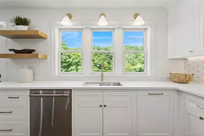 302 Washington Avenue, Pleasantville, NY 10570 - Photo 16