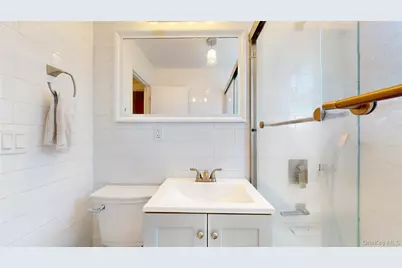 90-22 82nd Road, Glendale, NY 11385 - Photo 10