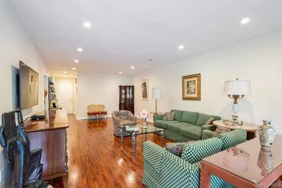 1 Kensington Gate #118, Great Neck, NY 11021 - Photo 6