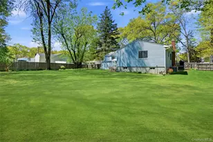 610 Beaver Ln, Ronkonkoma, NY 11779 - Photo 24