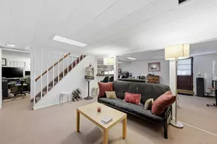 610 Beaver Ln, Ronkonkoma, NY 11779 - Photo 22