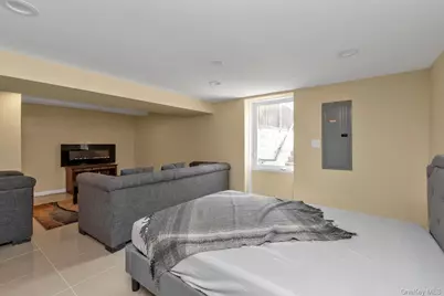 22 Ludlam Street, Huntington Station, NY 11746 - Photo 14