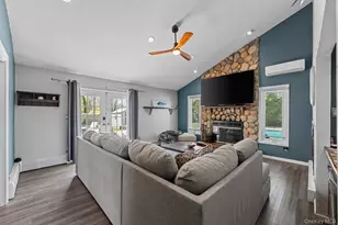 24 Gabon Ln, Coram, NY 11727 - Photo 20