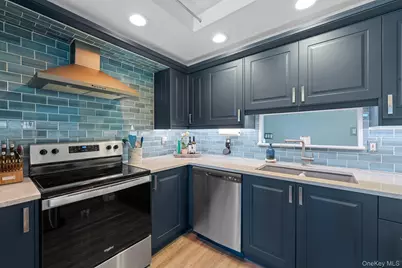 24 Gabon Lane, Coram, NY 11727 - Photo 28
