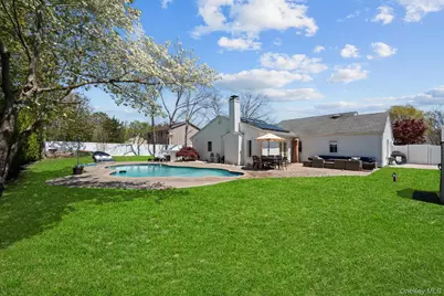 24 Gabon Lane, Coram, NY 11727 - Photo 36
