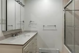 41 Evergreen Cir, Manhasset, NY 11030 - Photo 28