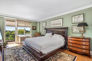 111 Cherry Valley Ave, Garden City, NY 11530 - Photo 12