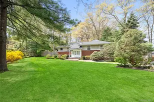 6 Beaumont Dr, Melville, NY 11747 - Photo 2