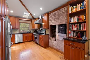 6 Beaumont Dr, Melville, NY 11747 - Photo 12
