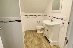 69 Grand Ave, Rockville Centre, NY 11570 - Photo 12
