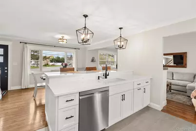 15 Adams Street E, East Islip, NY 11730 - Photo 6