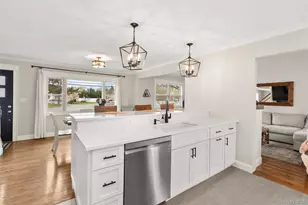 15 Adams St E, East Islip, NY 11730 - Photo 6