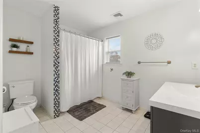 15 Adams Street E, East Islip, NY 11730 - Photo 14