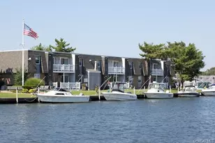 28 Mainsail Dr, Patchogue, NY 11772 - Photo 2