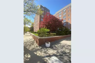 2 Sadore Lane #5Z, Yonkers, NY 10710 - Photo 2