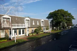 44 Mainsail Dr, Patchogue, NY 11772 - Photo 2