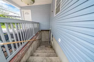 34 E Beech St, Central Islip, NY 11722 - Photo 32