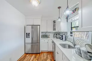 34 E Beech St, Central Islip, NY 11722 - Photo 10