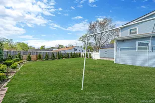 34 E Beech St, Central Islip, NY 11722 - Photo 34