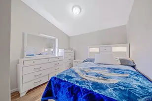 34 E Beech St, Central Islip, NY 11722 - Photo 20
