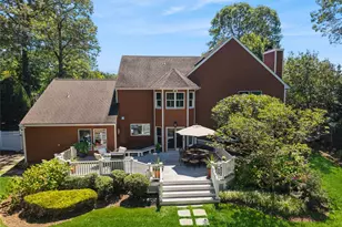 11 Cobblestone Ct, Centerport, NY 11721 - Photo 48