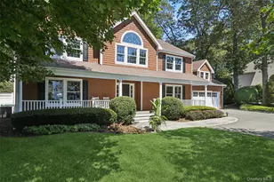 11 Cobblestone Ct, Centerport, NY 11721 - Photo 2