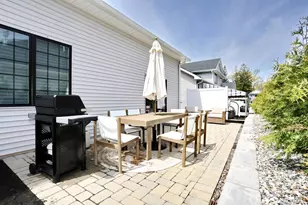 60 Silverwood Cir, Suffern, NY 10901 - Photo 24