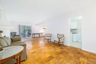 77 S Park Ave, Rockville Centre, NY 11570 - Photo 12