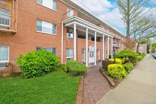 77 S Park Ave, Rockville Centre, NY 11570 - Photo 2