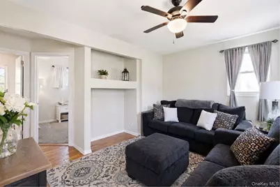 1433 Manatuck Boulevard, Bay Shore, NY 11706 - Photo 20