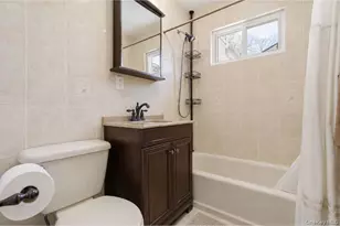 1433 Manatuck Blvd, Bay Shore, NY 11706 - Photo 18