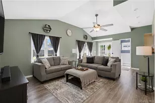 1433 Manatuck Blvd, Bay Shore, NY 11706 - Photo 2