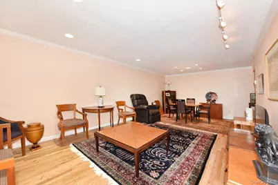 180 S Middle Neck Road #3-K, Great Neck, NY 11021 - Photo 10