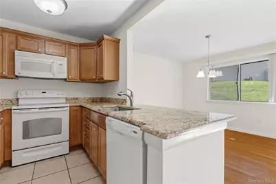 157 Carriage Court #E, Yorktown Heights, NY 10598 - Photo 10