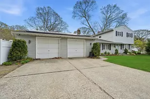 38 Ormond Ave, Selden, NY 11784 - Photo 2