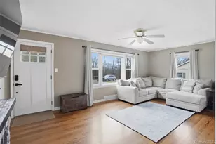 19 Reservoir Ave, Unionville, NY 10988 - Photo 4