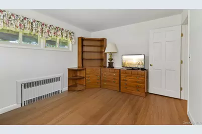 39 Shebar Drive, Islip, NY 11751 - Photo 22