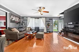 36 Ronald Dr E, Amityville, NY 11701 - Photo 10