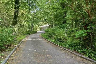 12 Tall Tree Court, Cold Spring Harbor, NY 11724 - Photo 2