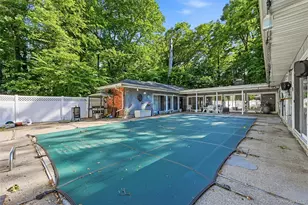 12 Tall Tree Ct, Cold Spring Harbor, NY 11724 - Photo 16