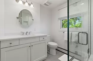 1 Seawanhaka Pl, Oyster Bay, NY 11771 - Photo 18