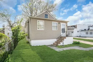 111 S 4th St, Lindenhurst, NY 11757 - Photo 2