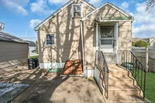 111 S 4th St, Lindenhurst, NY 11757 - Photo 14
