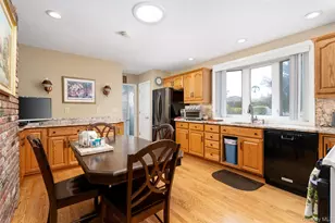 4 Hampton Harbor Ln, Hampton Bays, NY 11946 - Photo 18